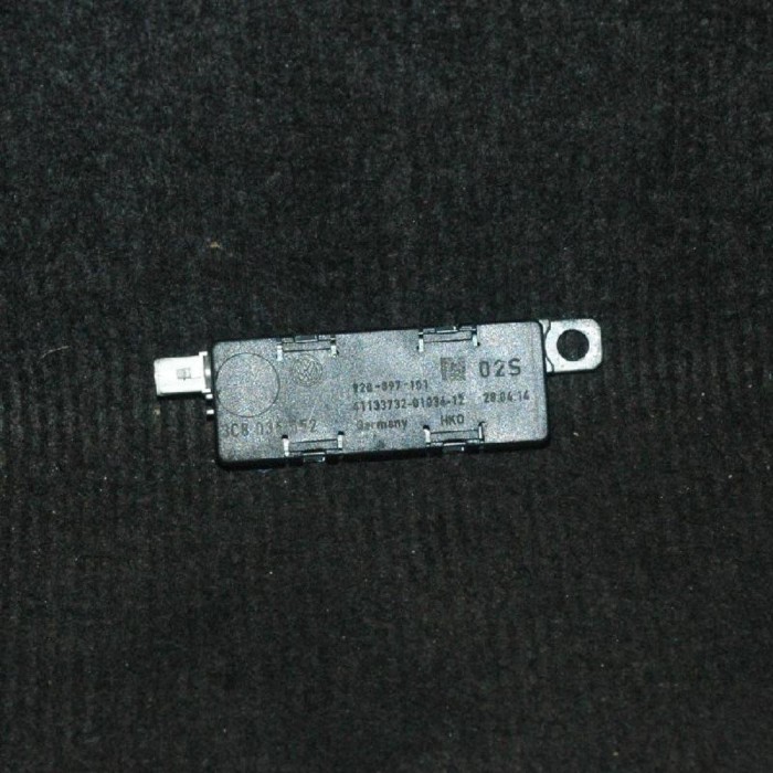 Amplificator de antena VW CC 358 2014 OEM: 3C8035552 2104438