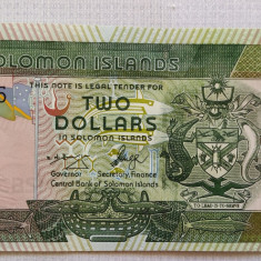 Insulele Solomon / Solomon Islands - 2 Dollars / Dolari (2004) s135