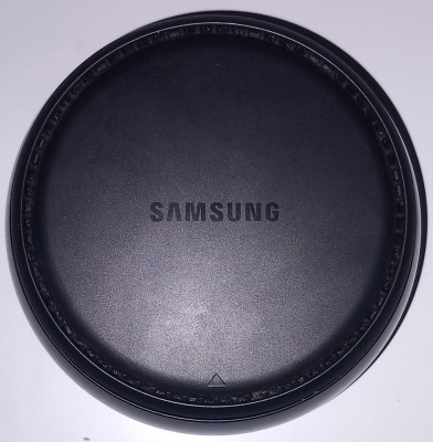 Samsung Dex Station EE-MG950 - Galaxy S8, S9, S10, S20, S21, S22, S23, S24 foto