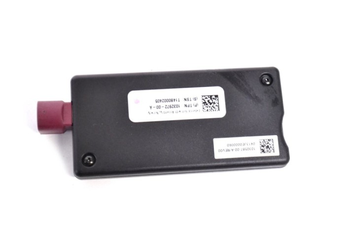 Amplificator de antena TESLA MODEL S 2014 OEM: 1032972-00-A 13742215