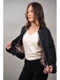 Cumpara ieftin Geaca Bomber Dama Lumina Neagra Animal Print Frinco, Bumbac Elastan, Marime S-M-L (Talie Unica)