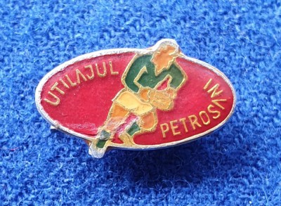 Insigna sport Rugby UTILAJUL PETROSANI foto