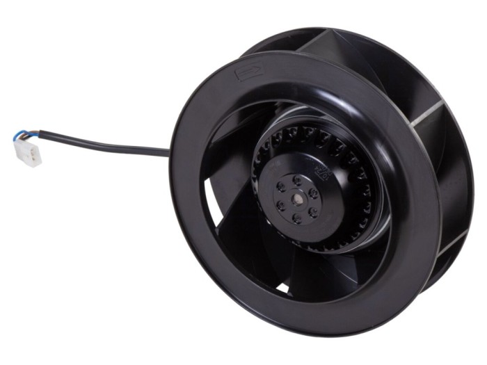 Ventilator axial de &icirc;naltă performanță