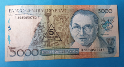 5000 Cruzeiros nedatata anii 1980 Bancnota veche Brazilia foto