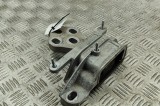 Suport motor st&acirc;nga FORD PUMA J2K, CF7 2022 OEM: M1B1-7M121-CA | 31800054