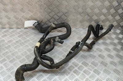 Furtun de lichid de răcire FORD PUMA J2K, CF7 2022 OEM: L1BG-18K497-AD,L1BG-8B273-CF,L1BG-18K580-AE 29945847 foto