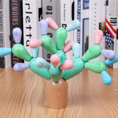 Joc educativ de indemanare din lemn, tip Cactus in echilibru Pastel - HM-4