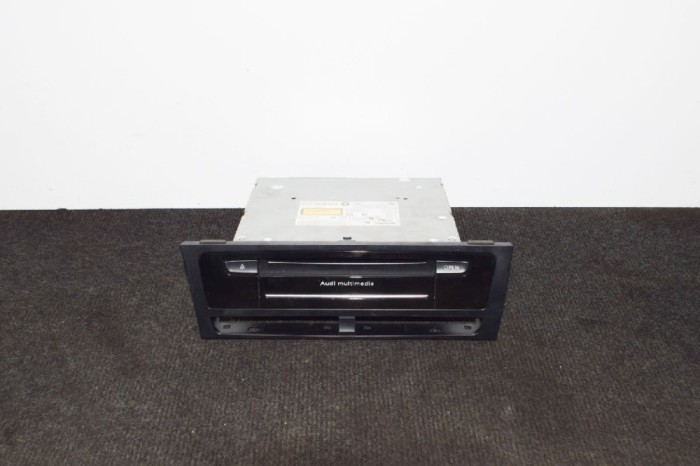 Unitate radio CD navigație AUDI Q5 8R 2014 OEM: Off-road | 11246371
