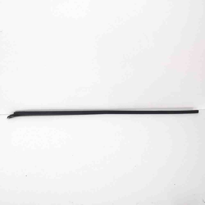 Ornament vertical parbriz dreapta VW ID.3 E11 2020 OEM: 10A854328