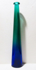 Sticla bicolora inalta si ovala,lucrata manual.Modern Style Color Glass foto