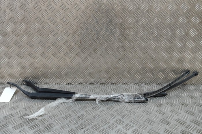 Braț ștergător față TOYOTA PROACE Furgon MDZ_ 2017 OEM: SU001-A3275,SU001-A3276 30667396