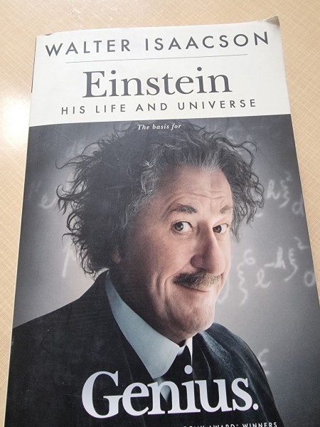 Einstein. His Life and universe - Walter Isaacson