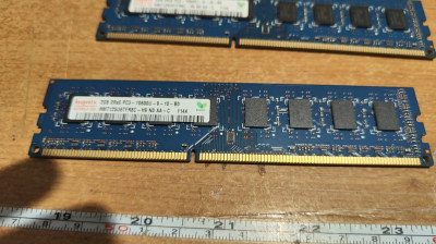 Ram PC hynix 2gb DDR3 PC3-10600U HMT125U6TFR8C-H9 foto