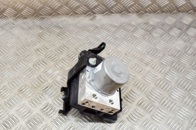 Pompa ABS TESLA MODEL Y 2022 OEM: 1188741-50-A,1044745-00-B 15153370 foto