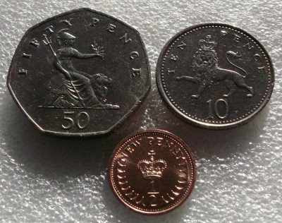 P1. MAREA BRITANIE lot 1/2 penny 1973 + 10 pence 2002 + 50 1982 unele aUNC ** foto