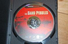 FIM DVD ORIGINAL - THE SAND PEBLES - CANONIERA DE PE YANGTZE - subtitrare RO foto