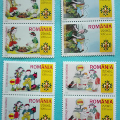 TIMBRE ROMÂNIA MNH LP1686/2005 Cercetașii României - Serie în pereche