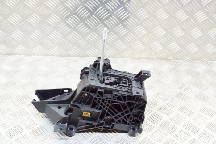 Timonerie cutie de viteze LEXUS NX _Z1_ 2015 OEM: 75G325,75C995 13503596