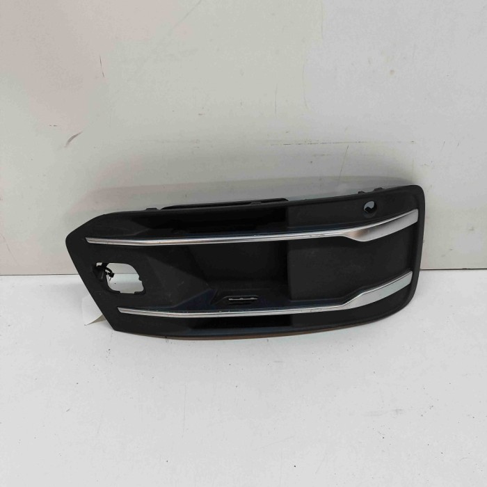 Grila dreapta față AUDI Q7 4M 2016 OEM: 4M0807682R,4M0807152A 25839236