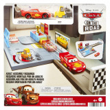 Set de joaca, Disney Cars, Dinoco Rusteze, Pista de curse cu lansator, HGV69