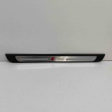 Ornament prag st&acirc;nga față AUDI A1 Sportback GBA 2023 OEM: 8V4853491N,8V4853491M,8V4853491R,8V4853491S,8V4853492J,8V4853491Q