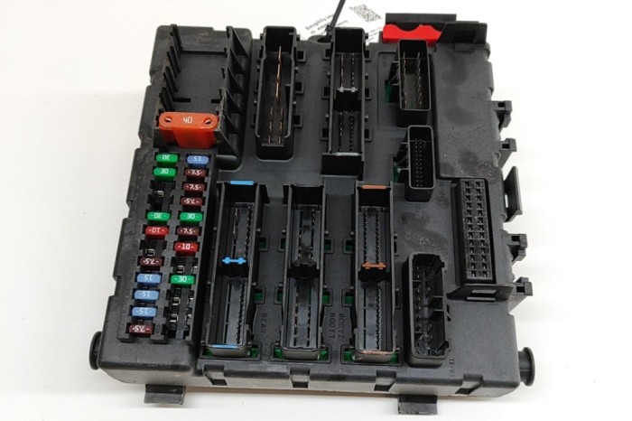 Modul panou de siguranțe SAAB 9-3 Estate YS3F 2008 OEM: 12769679,519161301 28204849