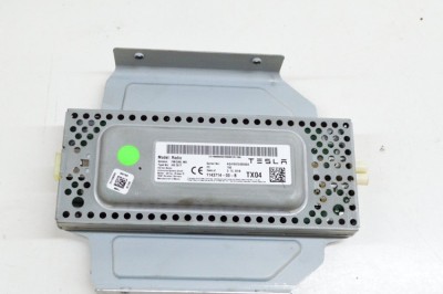 Unitate de control tuner DAB TESLA MODEL X 2018 OEM: 1143714-00-B | 12578187 foto