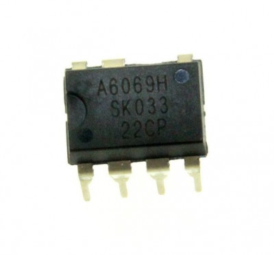 A6069H C.I. DIP8 STR-A6069H Circuit Integrat SANKEN foto