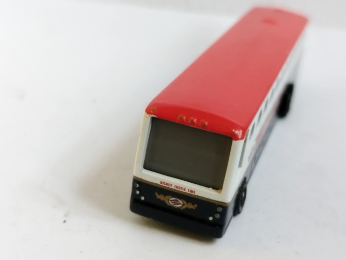 bnk jc Disney Parks Diecast Bus