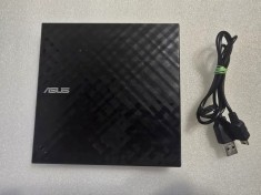 DVD writer extern ASUS SDRW-08D2S-U LITE, 8X, ultra-subtire, Windows si Mac OS