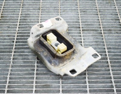 Suport cutie de viteze FORD KUGA II DM2 2013 OEM: V61-7M121322A69A 3485663 foto