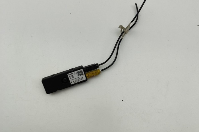 Amplificator de antena BMW 2 Gran Coupe F44 2022 OEM: 8795939 30905302