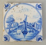 &quot;Ambarcatiune pe canal&quot; placa ceramica de Delft sec 18