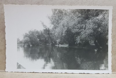 BALTILE BRAILEI , PE COROTISCA , PEISAJ , FOTOGRAFIE TIP CARTE POSTALA , MONOCROMA, PE HARTIE MATA , DATATA 1 MAI 1934 foto