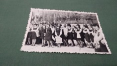 FOTO TIP CARTE POSTALA ELEVI LA SCOALA IN COMUNISM