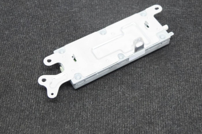 Alt modul de control TESLA MODEL 3 2018 OEM: 1079749-00-D 11256674