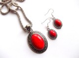 set colier si cercei cu howlite rosu 42332