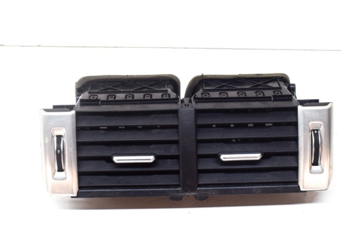 Gura de ventilație planșa de bord LAND ROVER RANGE ROVER EVOQUE L538 2017 OEM: GJ32014L21AB | 14540233
