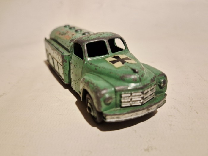 Cisterna, Dinky