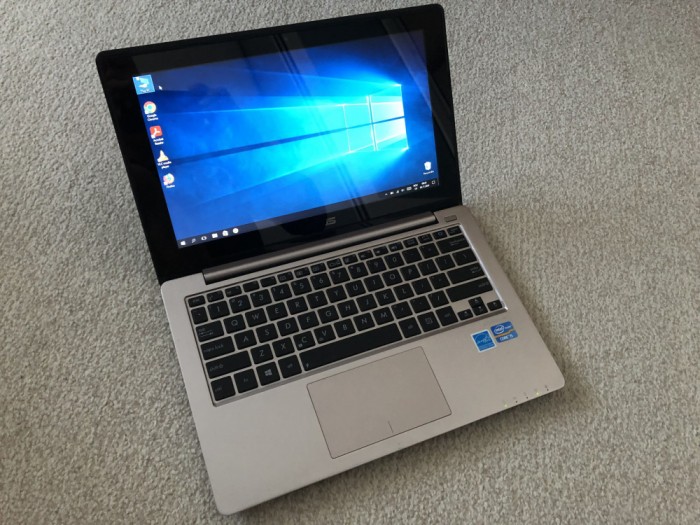 LAPTOP Asus X202E TOUCHSCREEN INTEL i5 3317U QUADCORE 4GB DDR3 250GB SSD