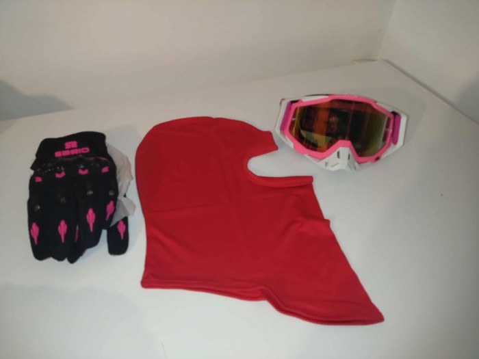 Set accesorii off road:cagula,ochelari,manusi