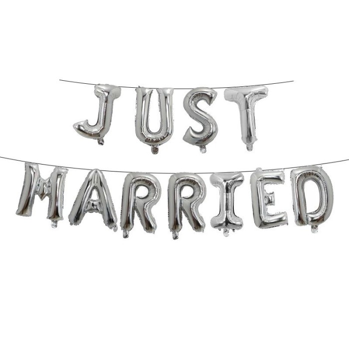Set baloane din folie metalizata, flippy, figurine litere, model just married, tema nunta, 40 cm, baloane party, ambalaj individual, pai inclus, umfla