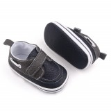 Cumpara ieftin Pantofiori negri tip mocasini pentru baietei (Marime Disponibila: 6-9 luni