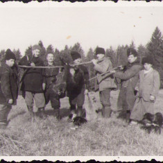 HST M383 Poză vânători cu trofeu România anii 1930