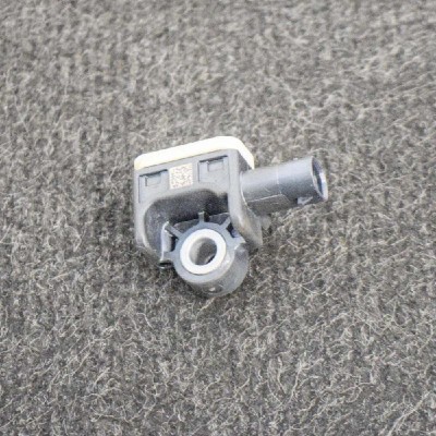 Senzor de impact dreapta față MERCEDES-BENZ A W176 2015 OEM: 56054085AA,A1668210151 10643322 foto