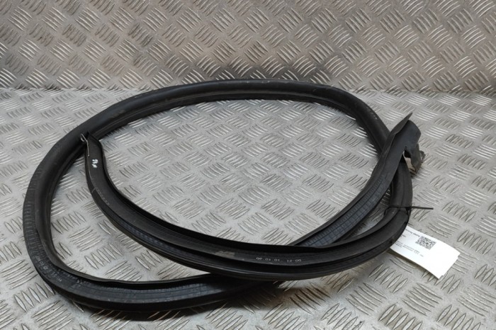 Garnitura ușă dreapta față PORSCHE BOXSTER 986 2001 OEM: 98653707602,986.537.076.02 | 27805148
