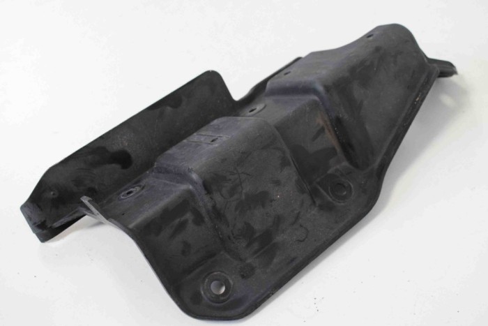 Suport bara de protecție dreapta spate AUDI A6 Avant 4F5, C6 2011 OEM: 4F5807892 3965042