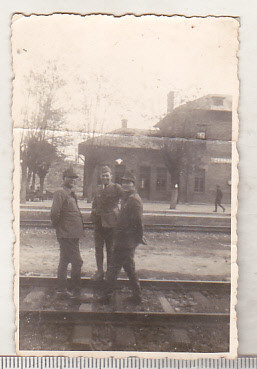 bnk foto - Militari in gara Cernavoda - anii `40 foto