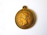 Rara! Medalia receptiei si a sejurului reginei Victoria si printului Albert la Paris in 1855,diametrul=23 mm
