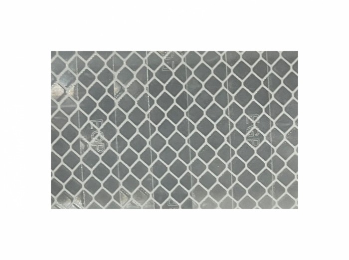Rola reflectorizanta alba tip fagure latime 1.22m (pret pe metru)